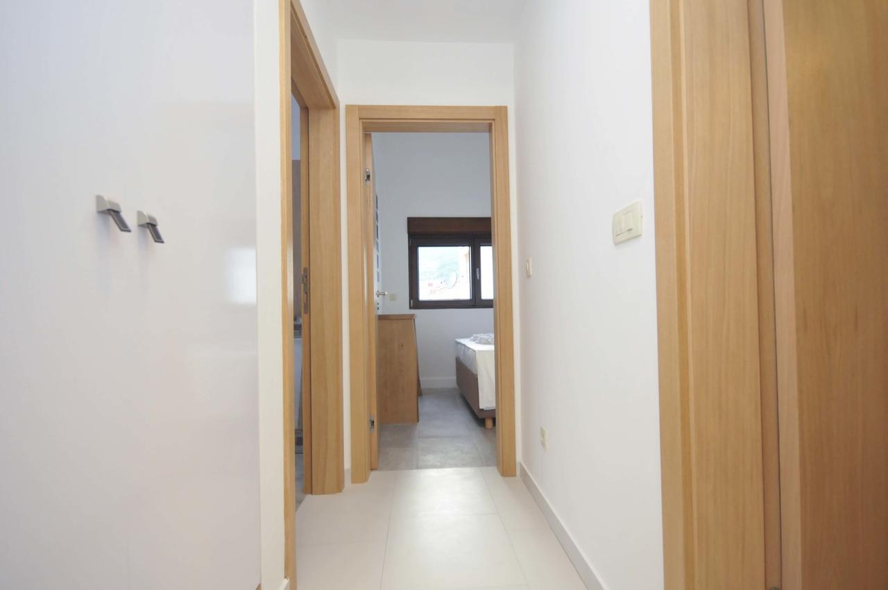 Corso Levante Luxury Suites Petrovac Ngoại thất bức ảnh