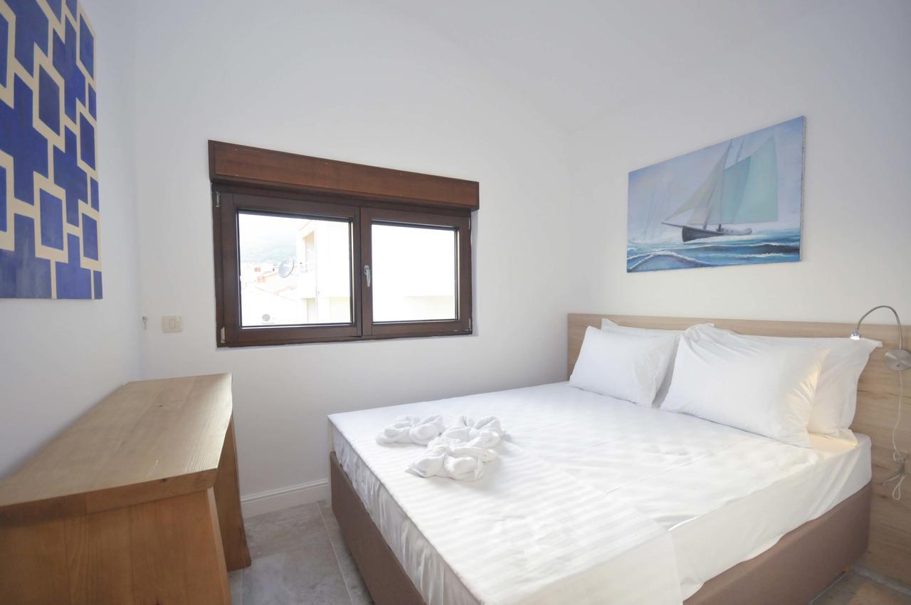 Corso Levante Luxury Suites Petrovac Ngoại thất bức ảnh