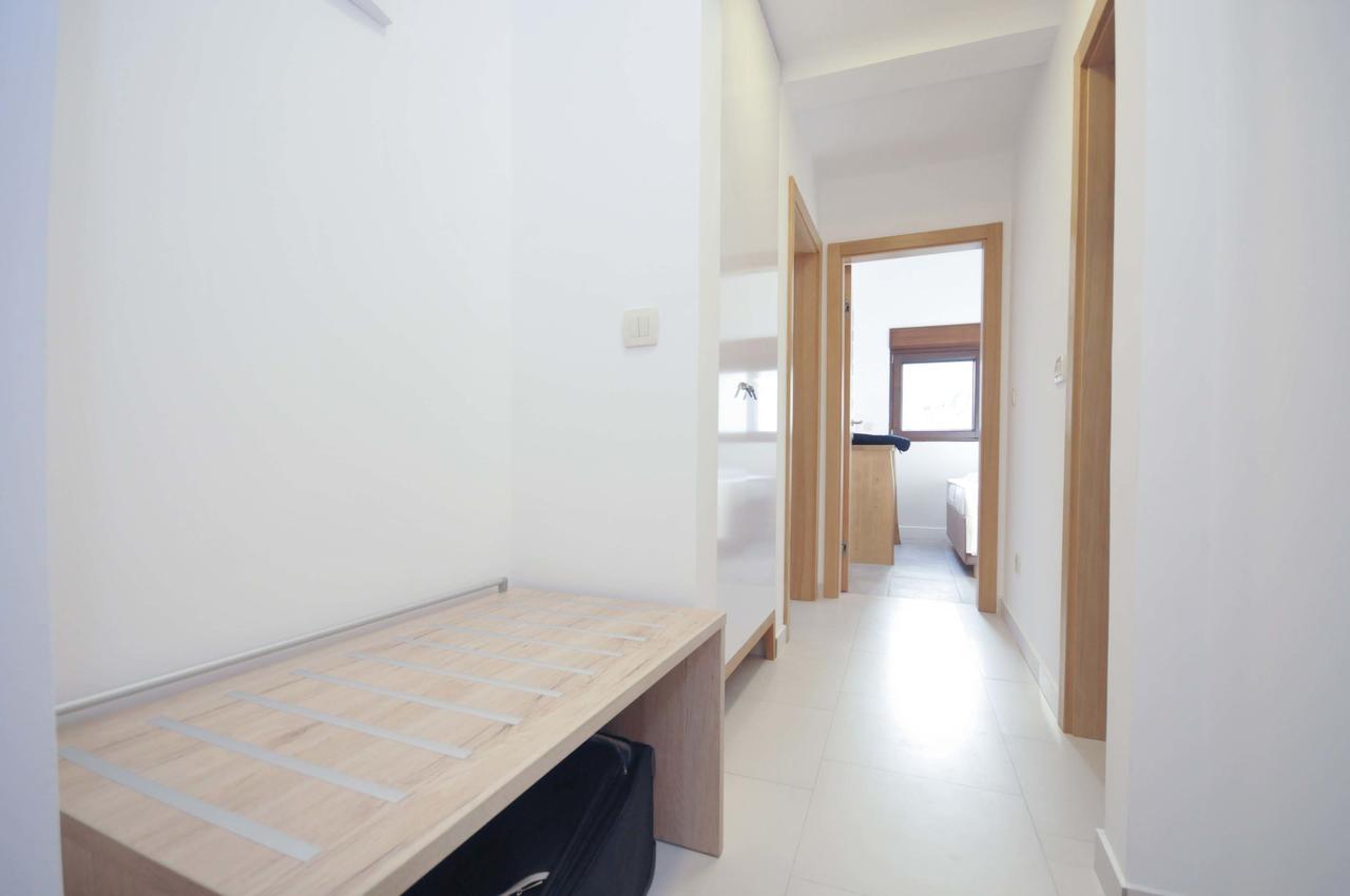 Corso Levante Luxury Suites Petrovac Ngoại thất bức ảnh