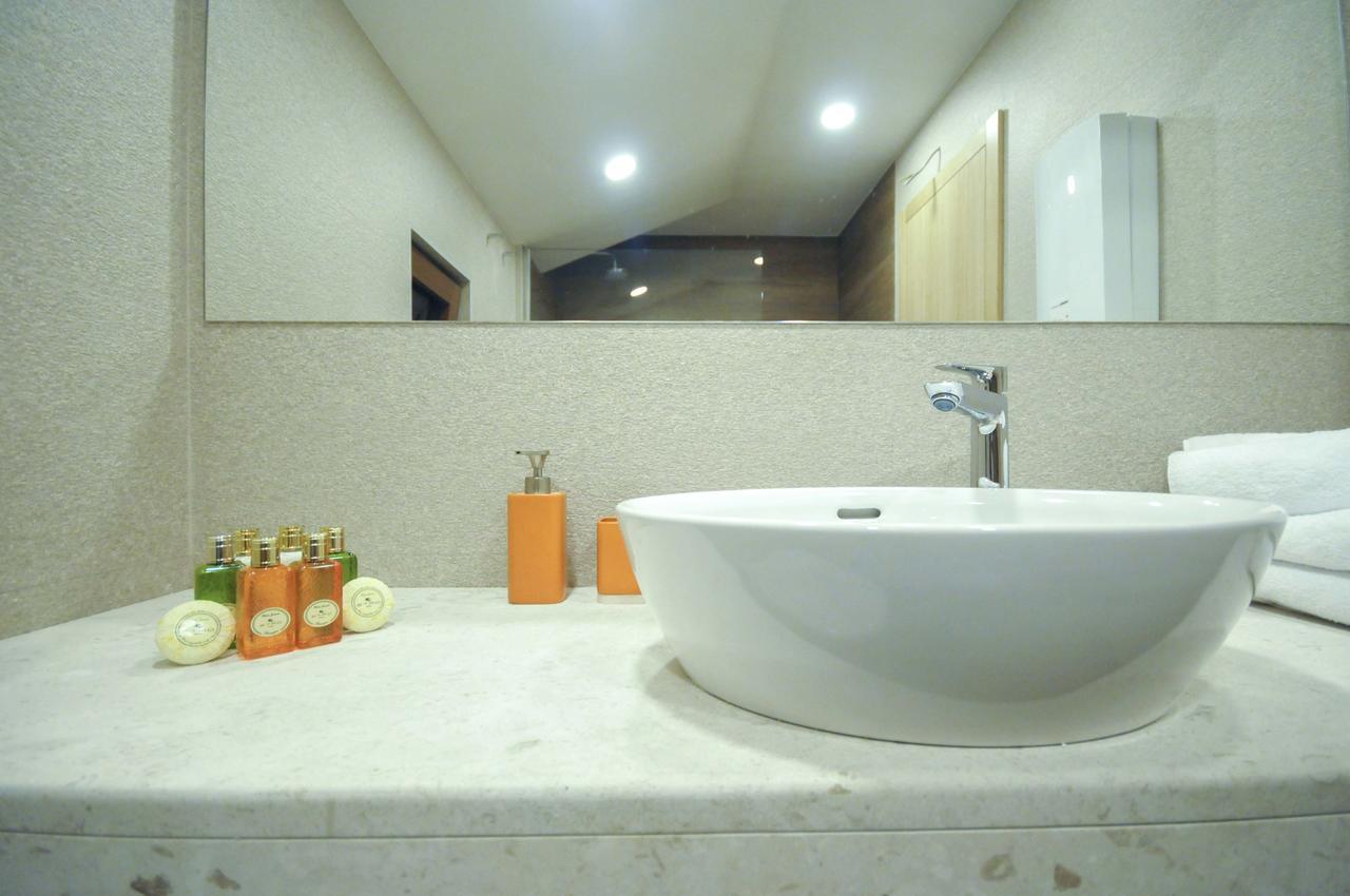 Corso Levante Luxury Suites Petrovac Ngoại thất bức ảnh