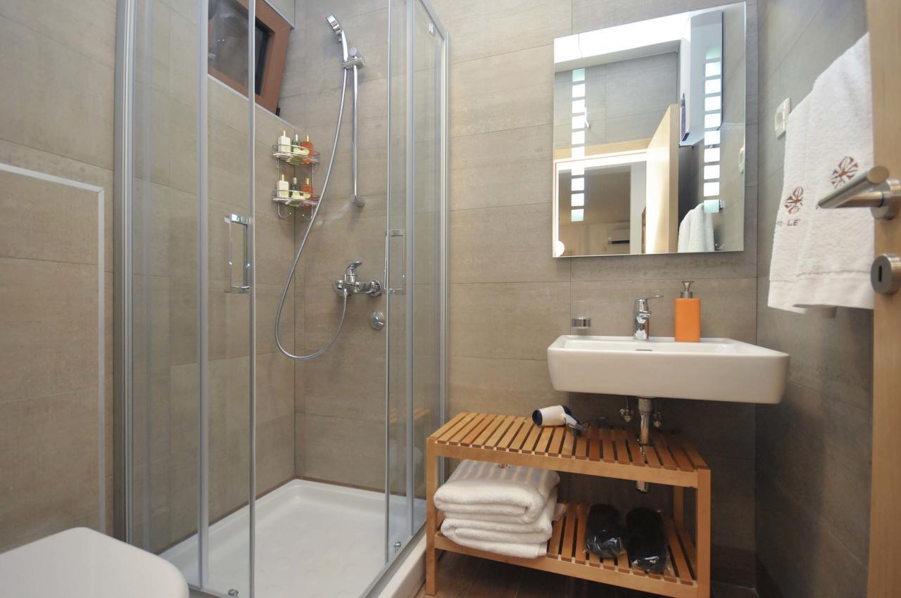 Corso Levante Luxury Suites Petrovac Ngoại thất bức ảnh