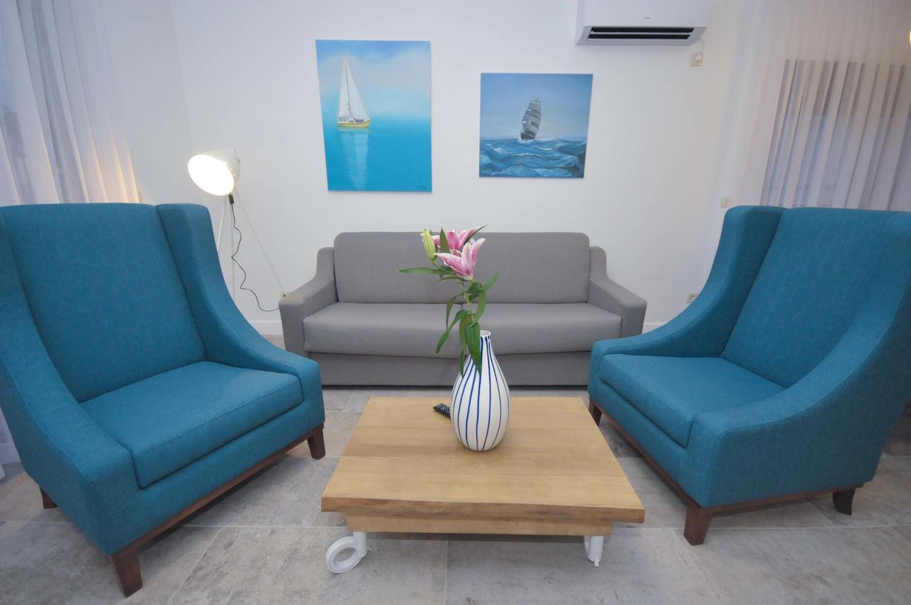 Corso Levante Luxury Suites Petrovac Ngoại thất bức ảnh