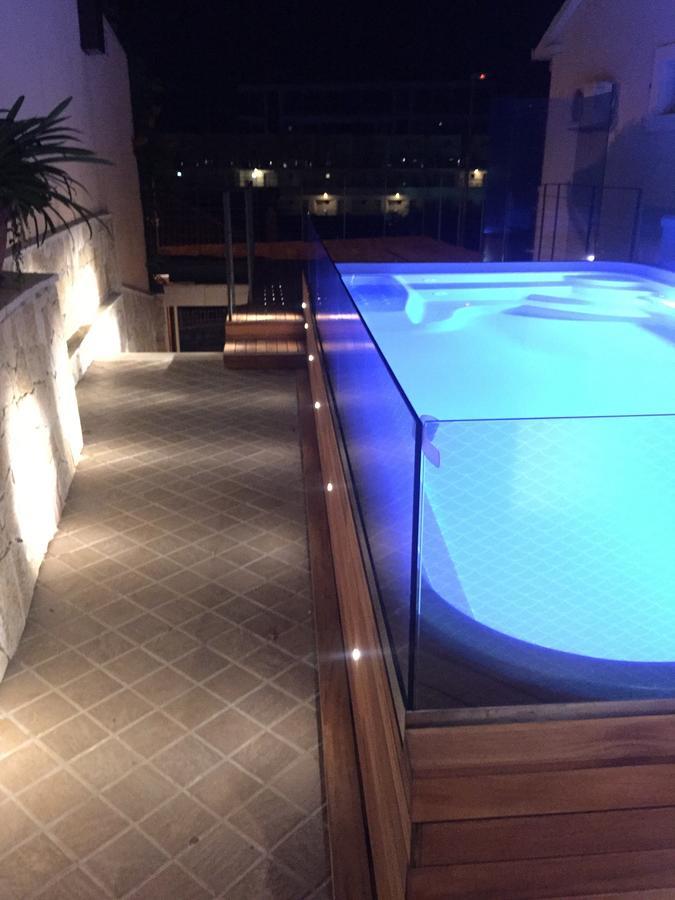 Corso Levante Luxury Suites Petrovac Ngoại thất bức ảnh