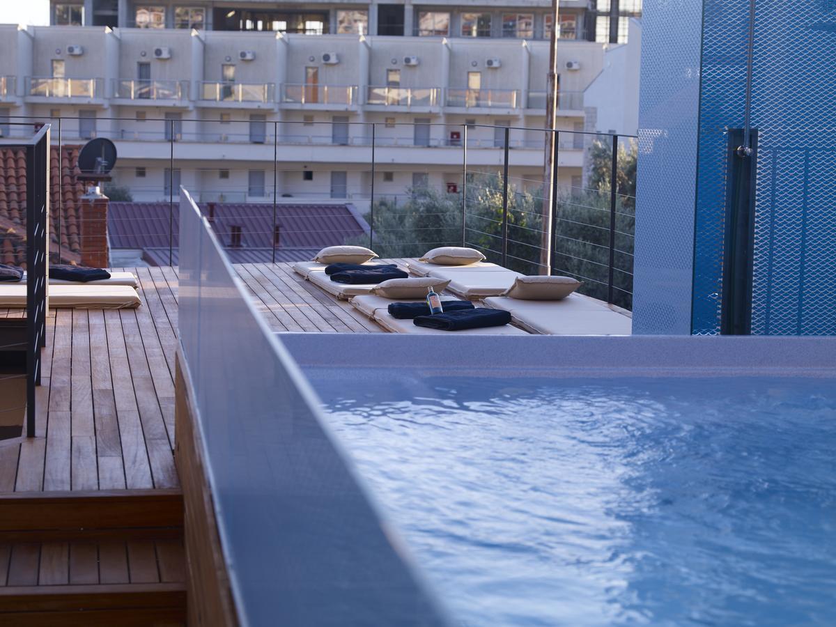 Corso Levante Luxury Suites Petrovac Ngoại thất bức ảnh